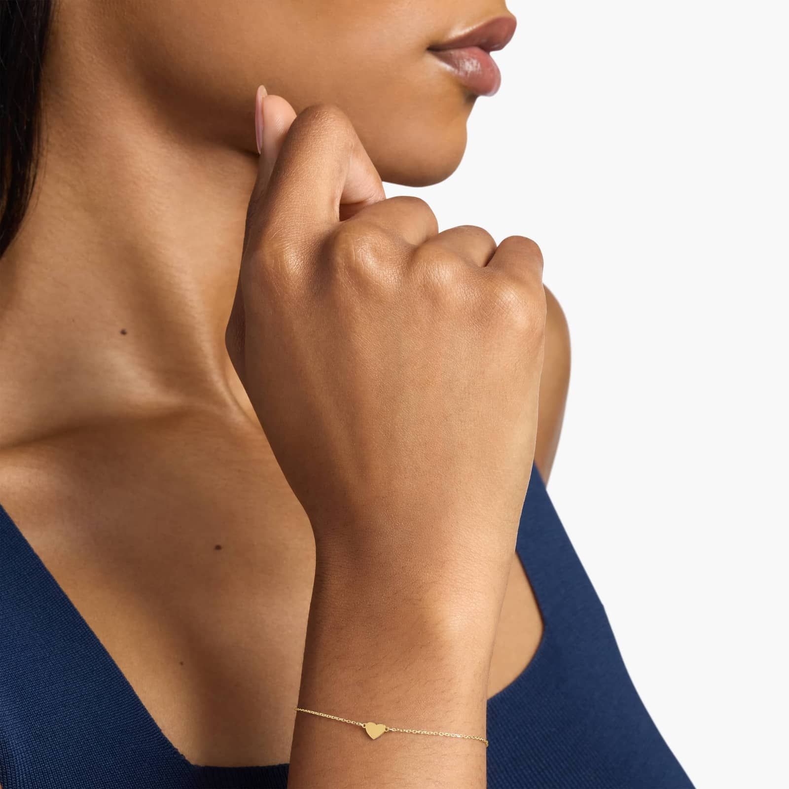 6.5"-7.5" Petite Heart Bracelet in 14k Yellow Gold (7.9 mm) 4