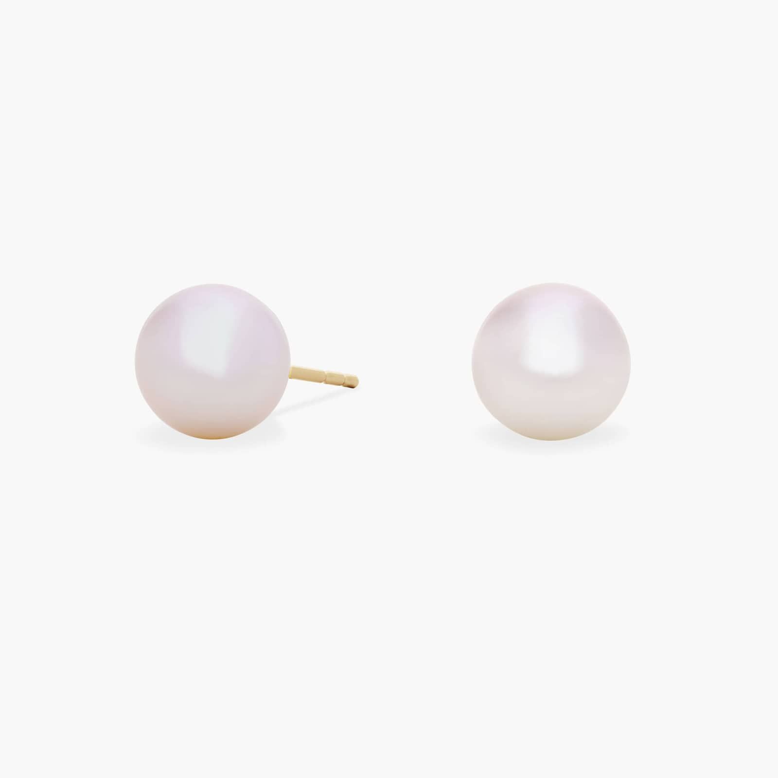 Classic Akoya Cultured Pearl Stud Earrings in 18k Yellow Gold (8.0-8.5mm)