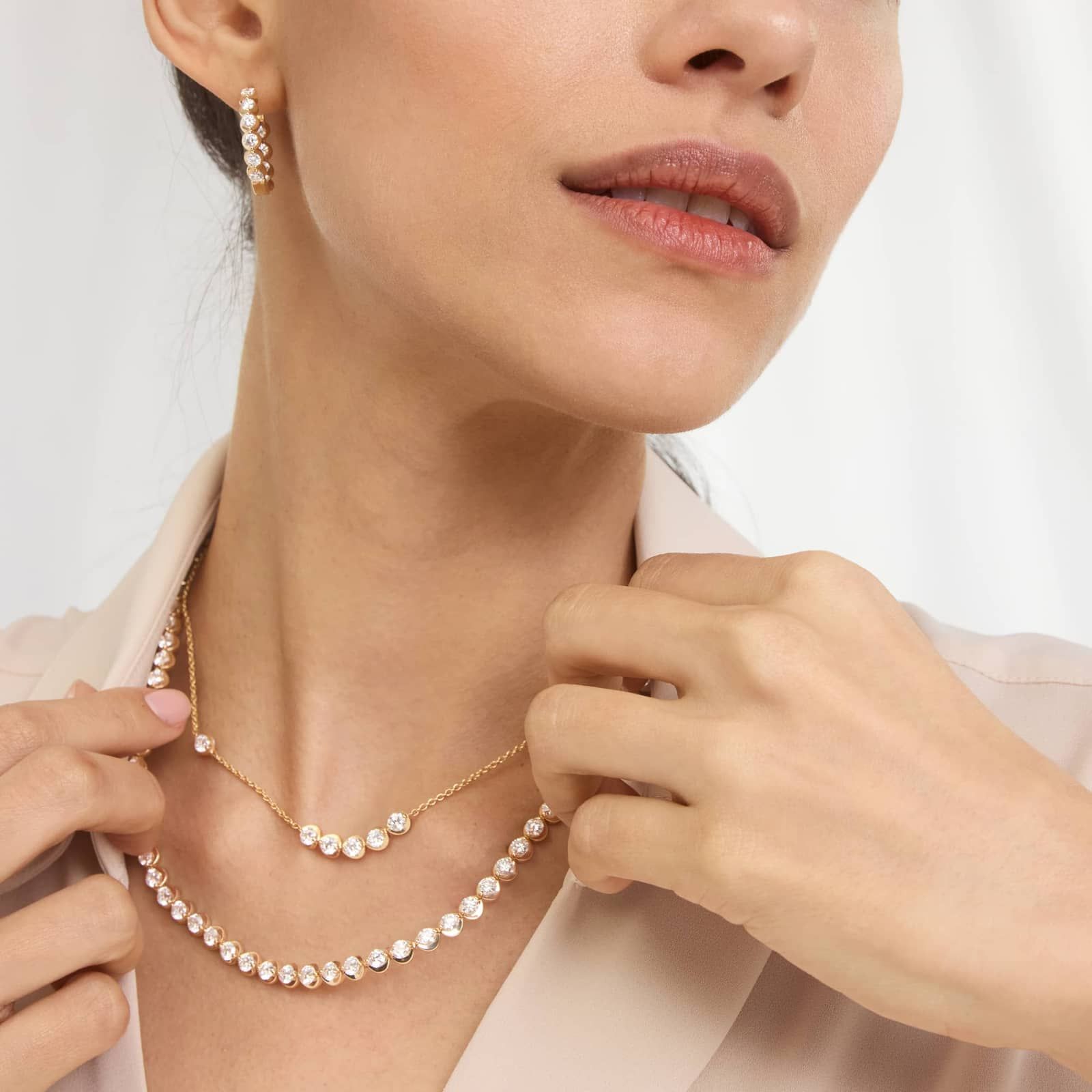 Illusion Smile Necklace With Lab-Grown Diamonds in 14K Yellow Gold 3