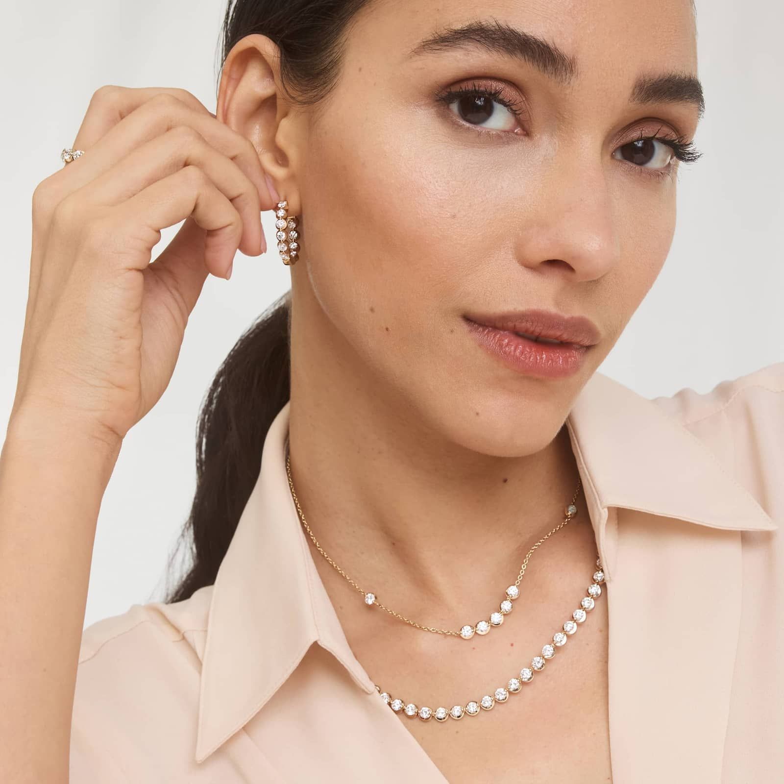 Illusion Smile Necklace With Lab-Grown Diamonds in 14K Yellow Gold 4