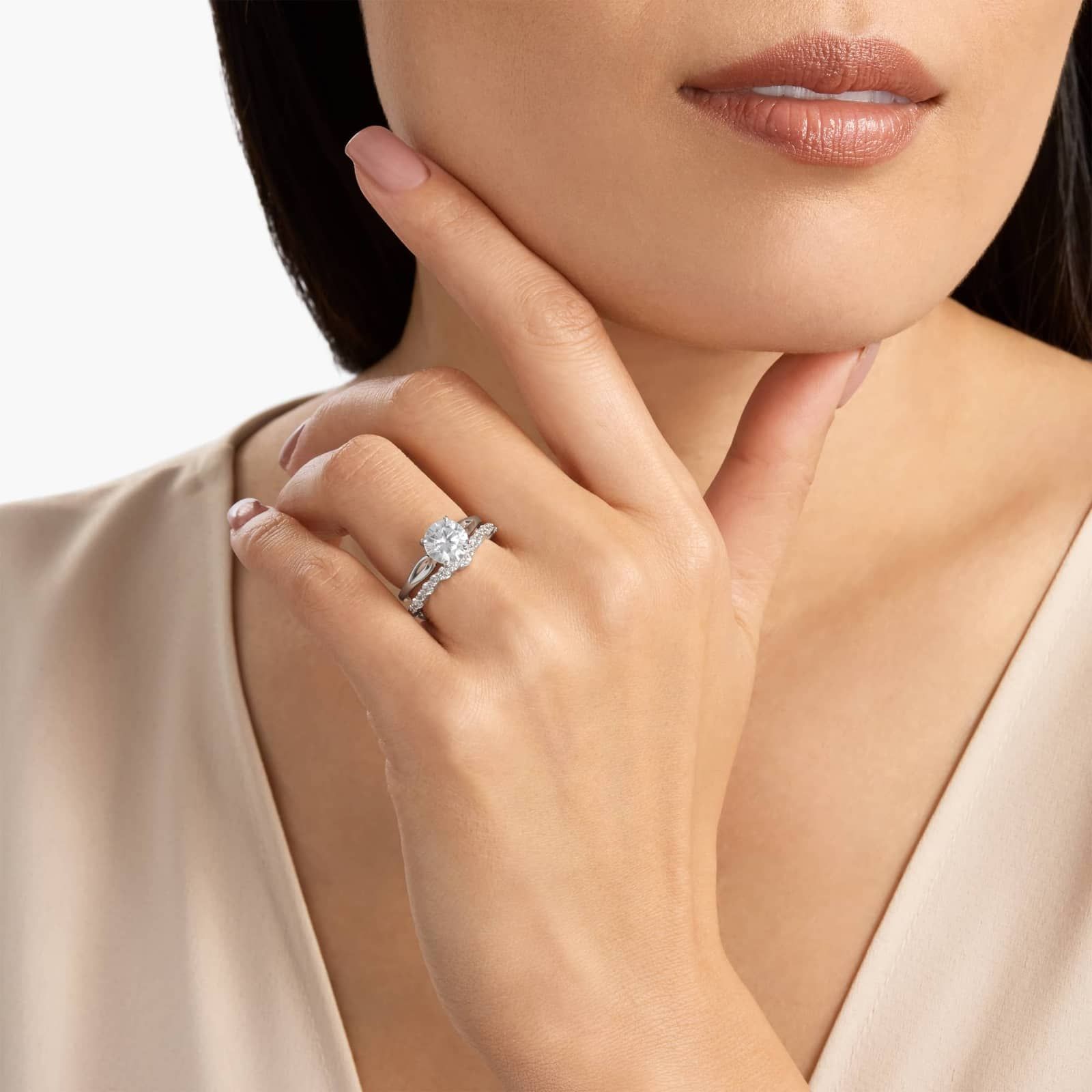 Crescendo Curved Diamond Wedding Ring in 14k White Gold (1/2 ct. tw.) 3