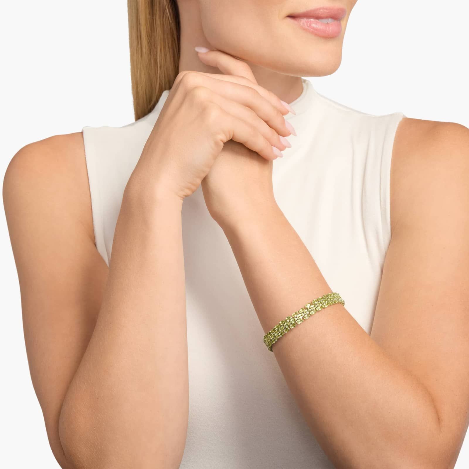 Trio Oval Peridot Bracelet in Sterling Silver (5x3mm) 3