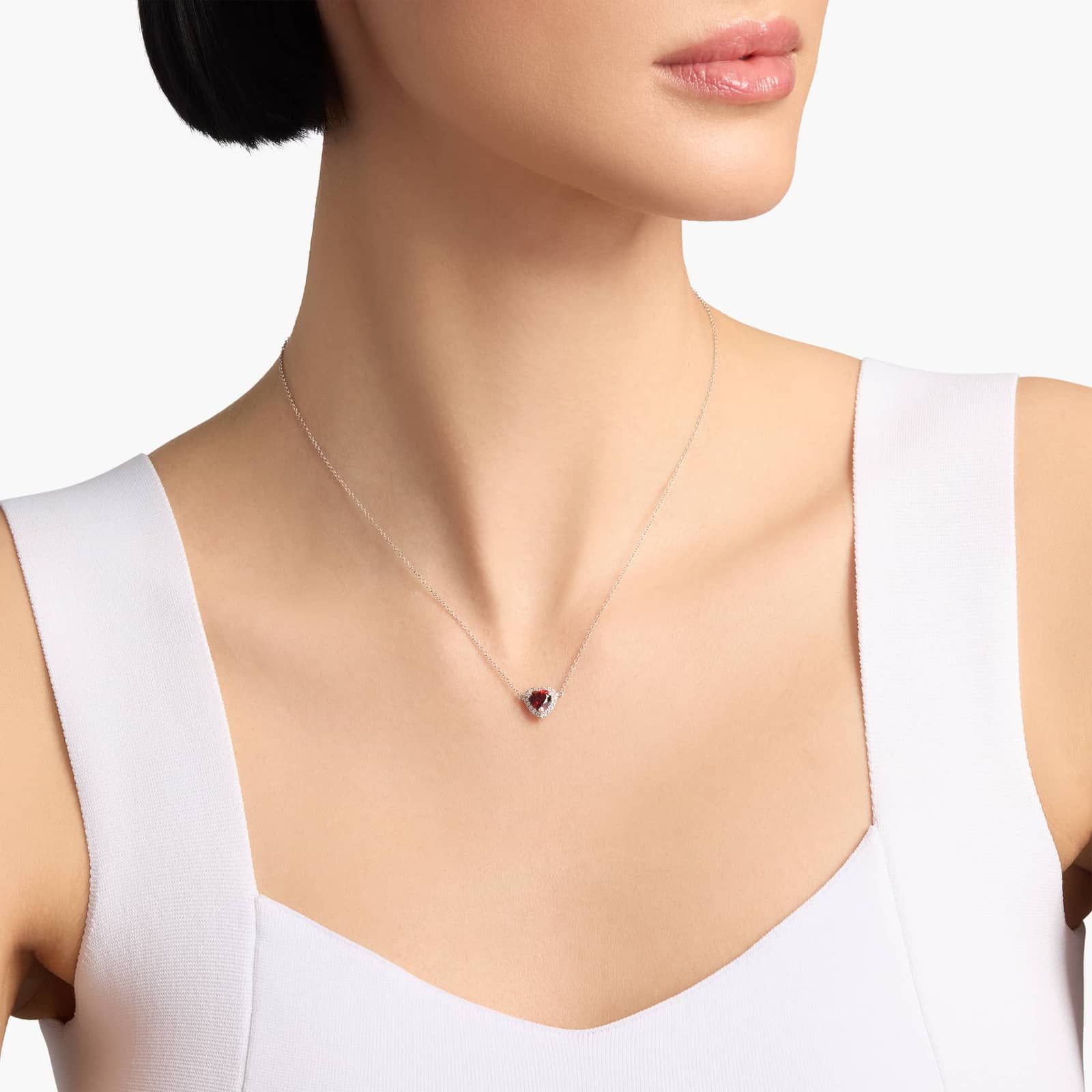 Heart-Shaped Garnet and Diamond Pendant in 18k White Gold (6mm) 4