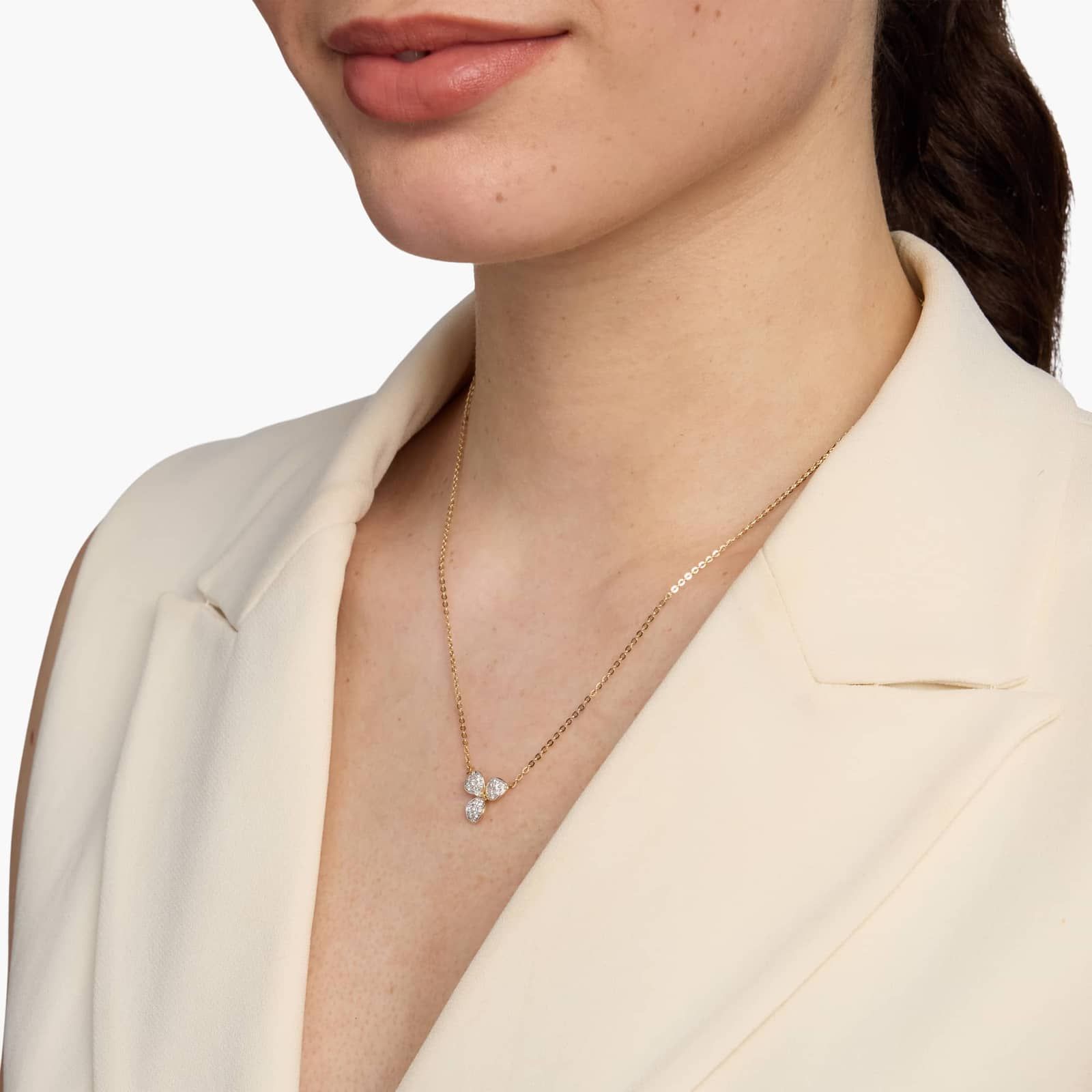 Two-Toned Pavé Diamond Petal Necklace 14K Yellow Gold (1/4 Ct. Tw.) 3