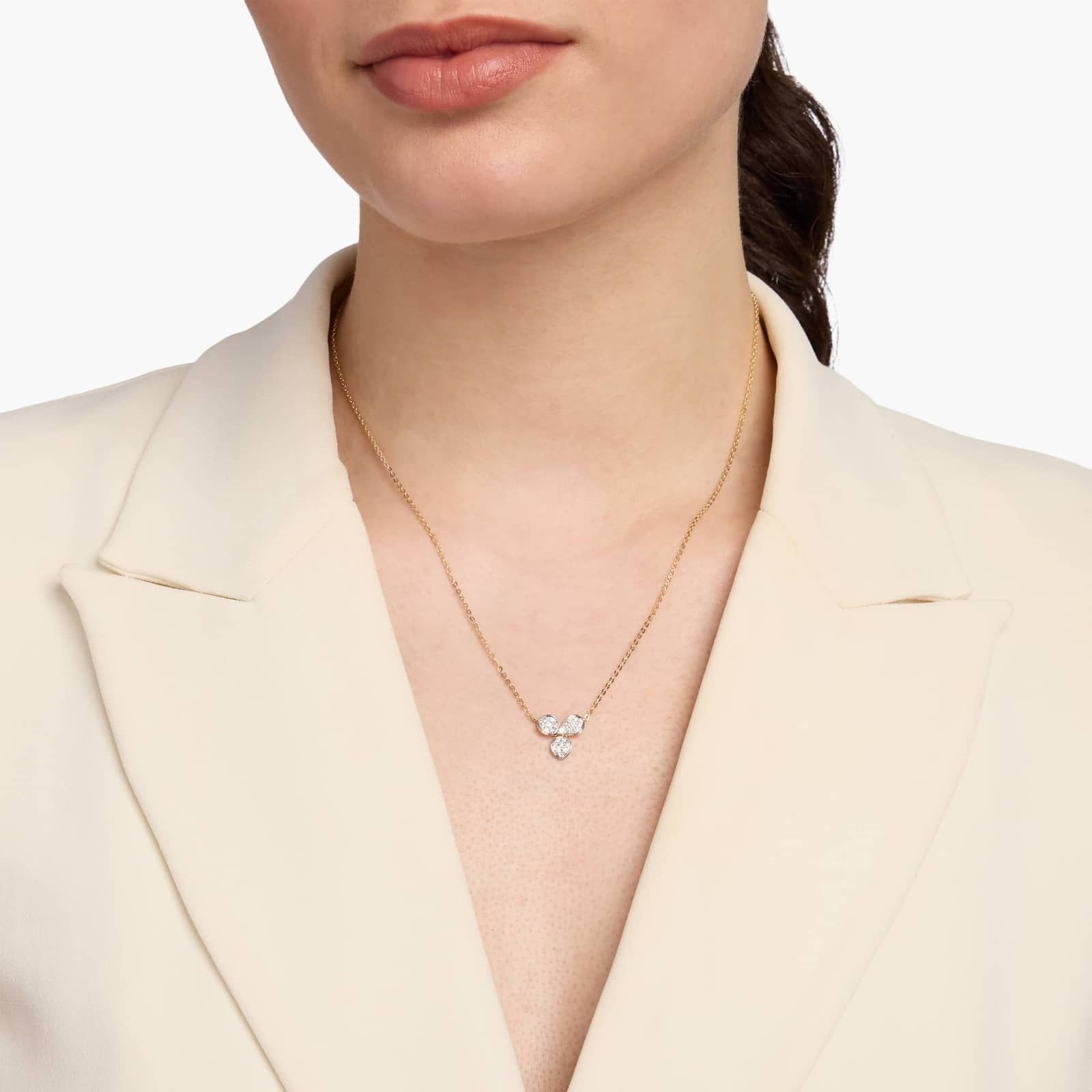 Two-Toned Pavé Diamond Petal Necklace 14K Yellow Gold (1/4 Ct. Tw.) 4