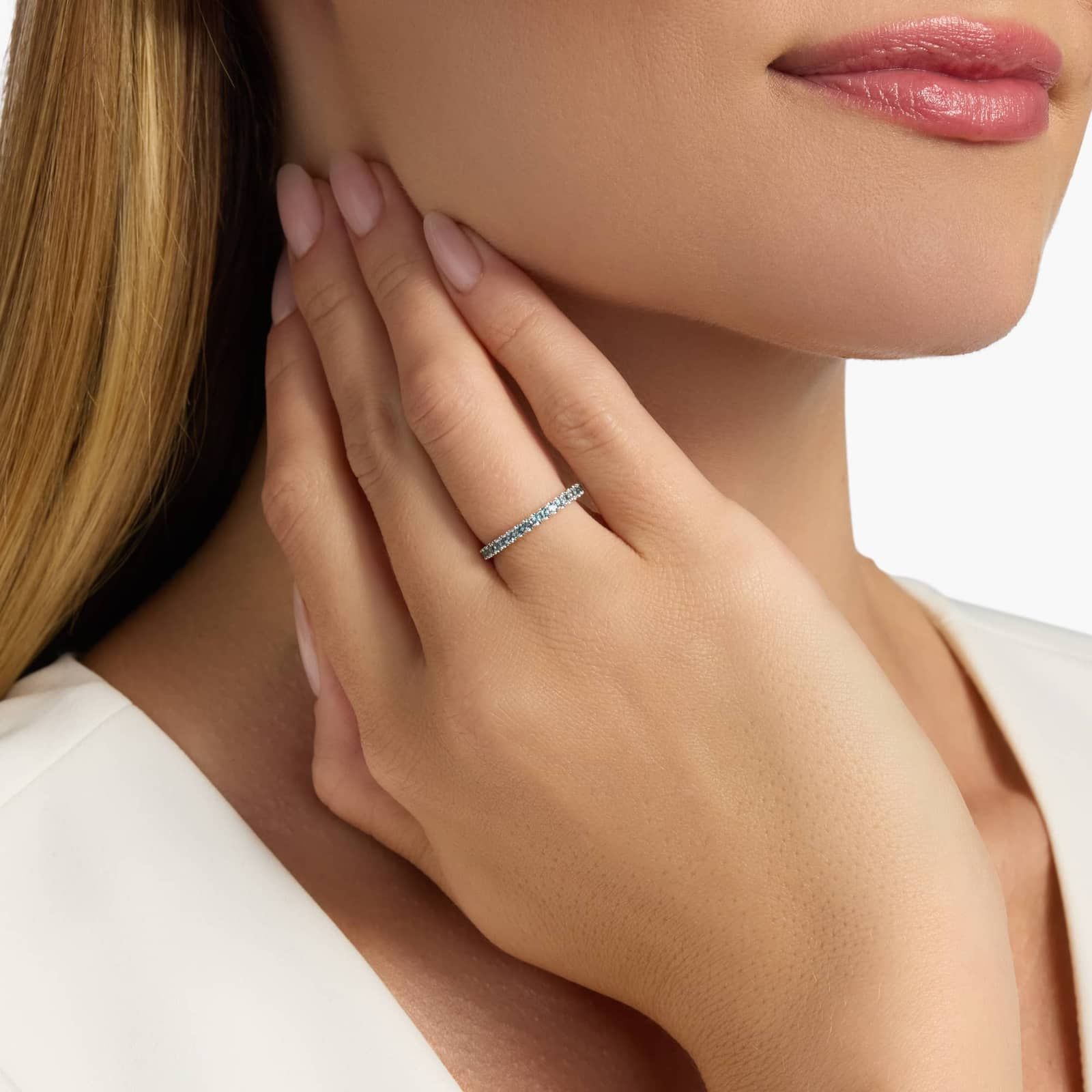 Riviera Pavé Blue Topaz Ring in 14k White Gold (1.5mm) 4