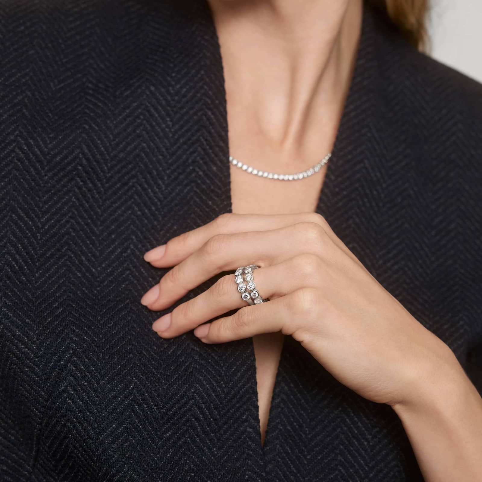 Seven Stone Bezel Anniversary Ring With 2 CTW Round Cut Lab-Grown Diamonds in 14K White Gold (5.2mm) 3