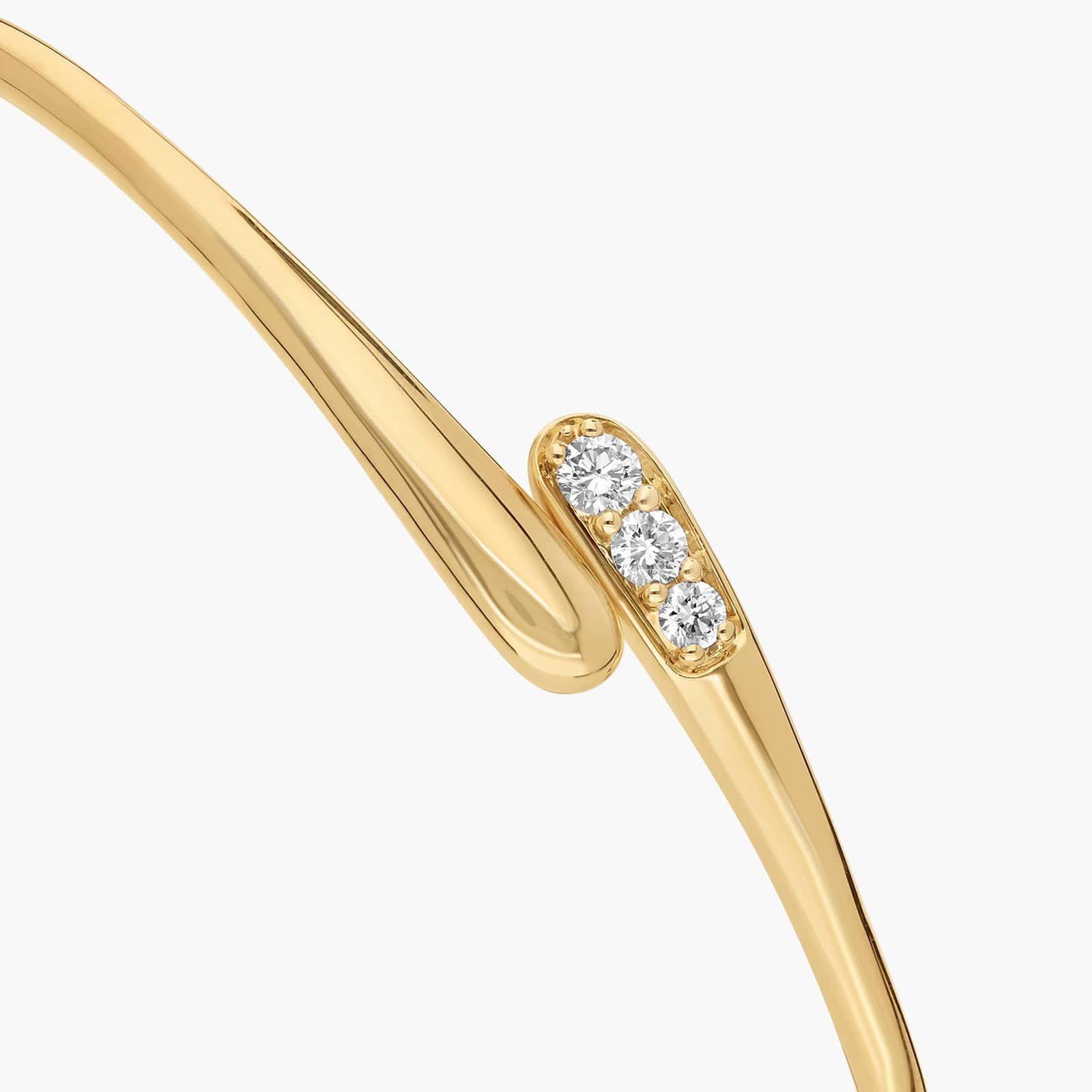 Crossover Diamond Drop Bangle in 14K Yellow Gold (1/4 Ct. Tw.) 2